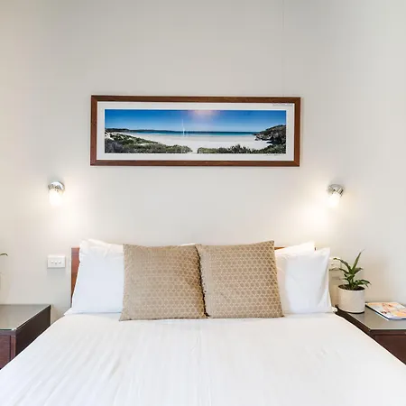 Huskisson Hotel-2